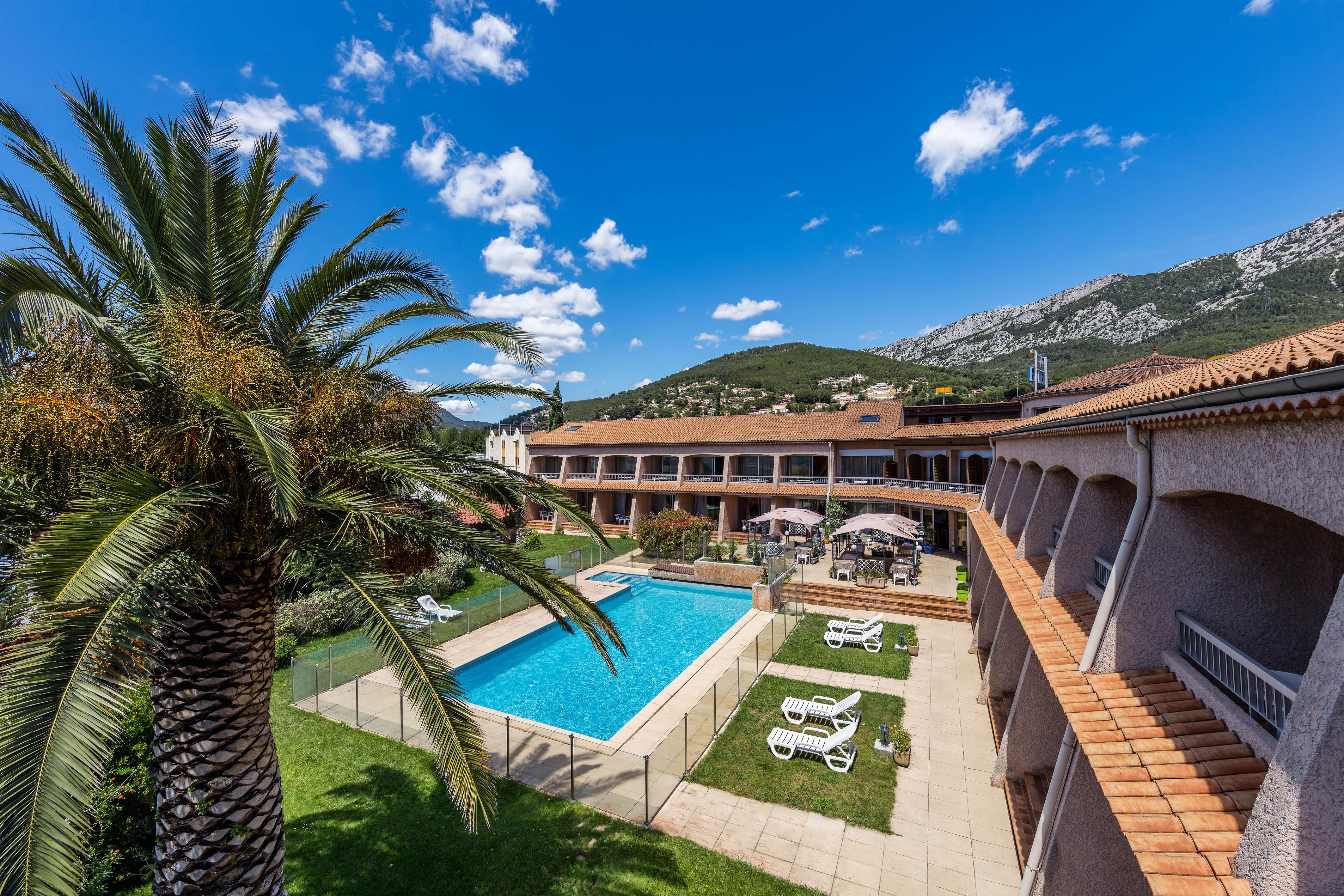 Noemys Toulon La Valette - Hotel Restaurant Avec Piscine ภายนอก รูปภาพ