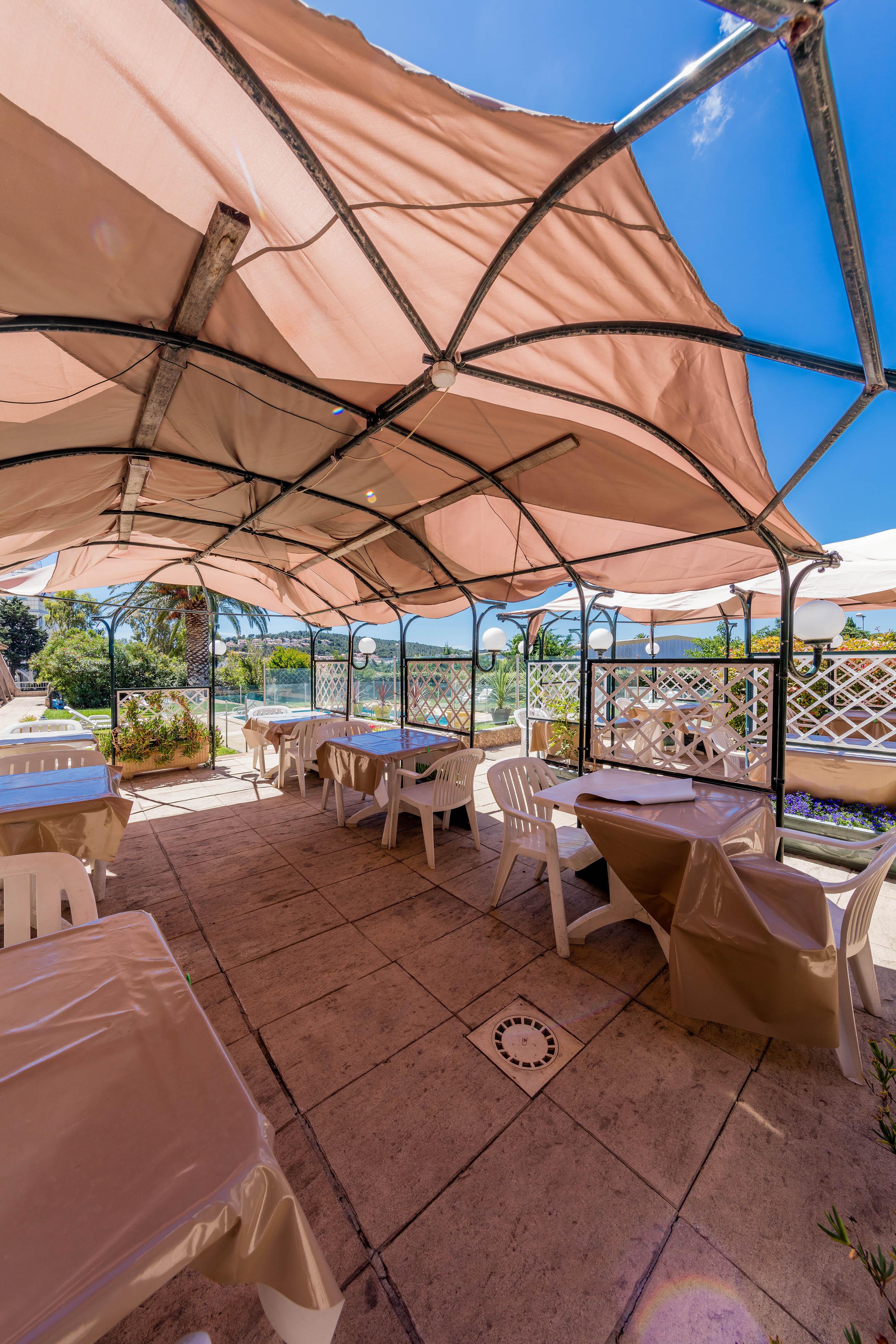 Noemys Toulon La Valette - Hotel Restaurant Avec Piscine ภายนอก รูปภาพ